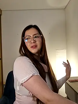 Snapshot of Rachel_t_ chatting on October 28, 2025, 7:57 pm Rachel t online show from October 28, 2025, 7:57 pm