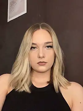 Alisa Rise online show from November 23, 2025, 2:49 pm