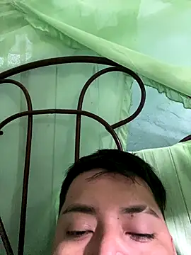 Avilespozo19993 online show from October 8, 2025, 1:07 am