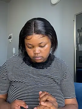 Snapshot of Curveysinaa chatting on November 6, 2025, 5:55 am Curveysinaa online show from November 6, 2025, 5:55 am