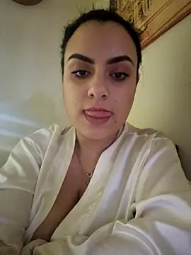ElyzaIbarra online show from March 7, 2025, 5:38 pm