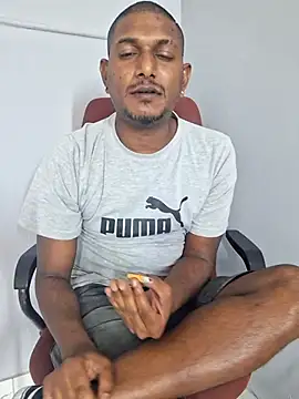 dmancams1874 online show from October 17, 2025, 2:41 pm