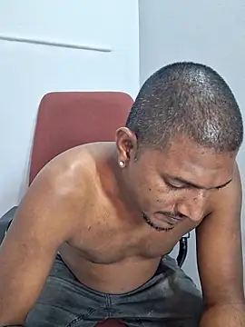 dmancams1874 online show from October 22, 2025, 10:36 am