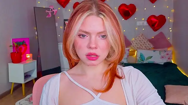 Red  Candy online show from March 11, 2026, 1:16 pm