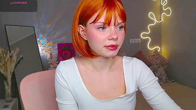 Red  Candy online show from February 25, 2025, 4:46 pm