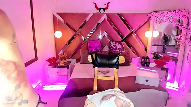 georgie latin99 online show from December 2, 2025, 12:51 pm