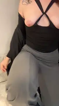 Snapshot of kamel-ayesha chatting on March 4, 2026, 2:14 pm kamel-ayesha online show from March 4, 2026, 2:14 pm