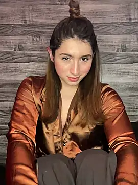 Snapshot of kamel-ayesha chatting on January 23, 2025, 4:15 pm kamel-ayesha online show from January 23, 2025, 4:15 pm