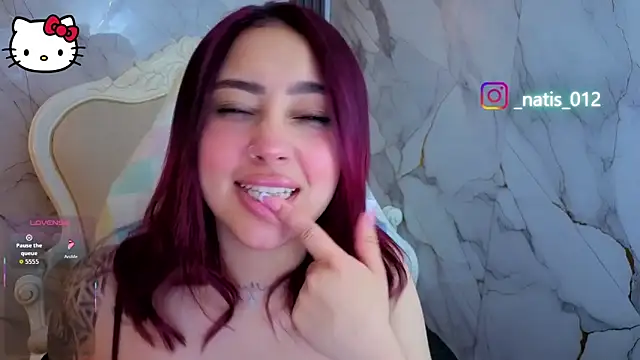 Snapshot of merloth_sub chatting on April 28, 2026, 3:27 pm merloth sub online show from April 28, 2026, 3:27 pm