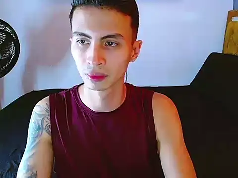 Snapshot of Velk_hot chatting on April 23, 2026, 1:46 pm Velk hot online show from April 23, 2026, 1:46 pm