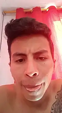 Snapshot of Velk_hot chatting on December 7, 2024, 4:53 pm Velk hot online show from December 7, 2024, 4:53 pm