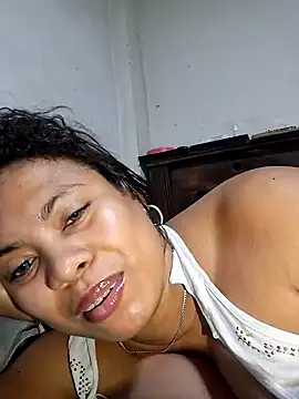 sexypaula-latina4u online show from December 15, 2024, 10:37 pm