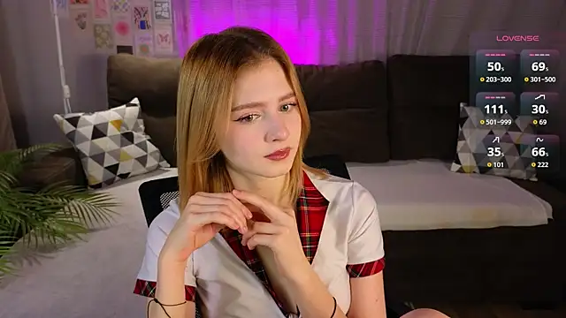 jenny bunny  online show from October 25, 2025, 1:27 am