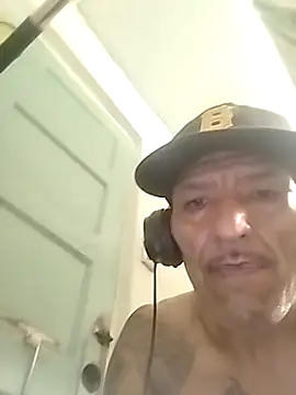 Vergonzoso6 online show from April 28, 2026, 6:01 pm