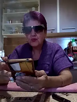 Ely Elenita online show from September 15, 2025, 5:52 am