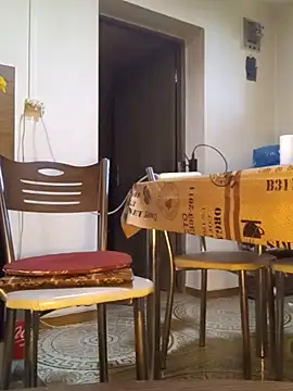 Snapshot of Ely_Elenita chatting on December 3, 2025, 8:25 am Ely Elenita online show from December 3, 2025, 8:25 am