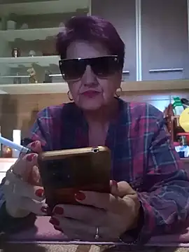 Ely Elenita online show from September 23, 2025, 5:47 am