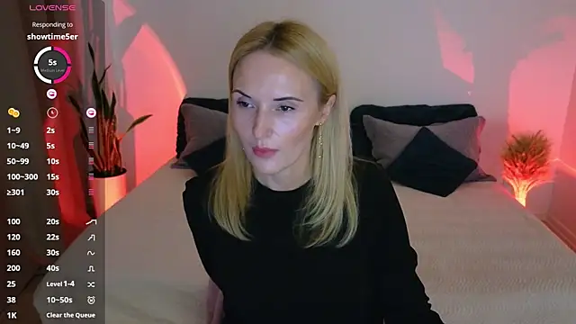 AlisssaRose online show from October 21, 2025, 9:25 pm