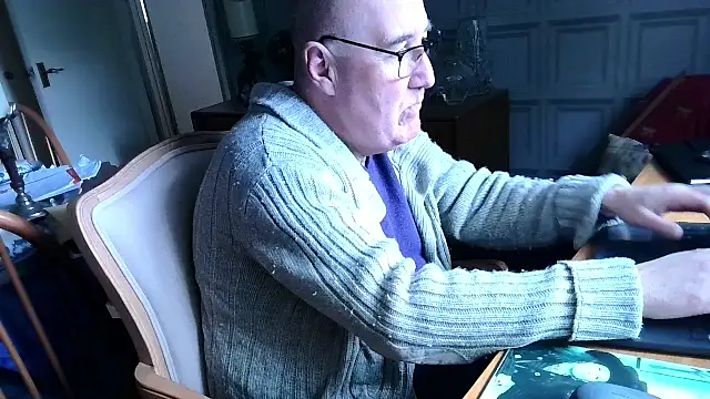 Adamdaddybear online show from February 18, 2025, 1:55 pm