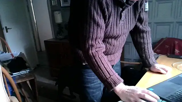 Adamdaddybear online show from February 23, 2025, 1:10 pm