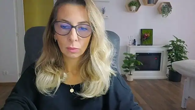 SukyGirl online show from October 21, 2025, 7:41 am