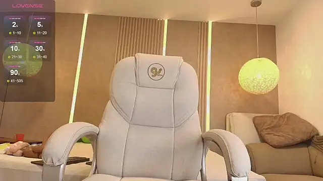 ella harper online show from March 18, 2025, 1:35 am