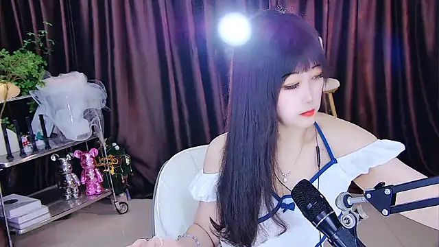xiaoya666--baby online show from March 21, 2025, 2:40 pm