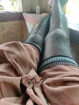 Shibuvyyyy online show from November 16, 2025, 6:07 am