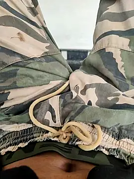 Shibuvyyyy online show from November 15, 2025, 6:17 am