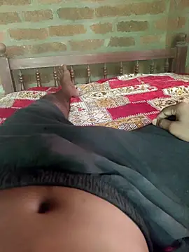 Shibuvyyyy online show from October 18, 2025, 4:03 am