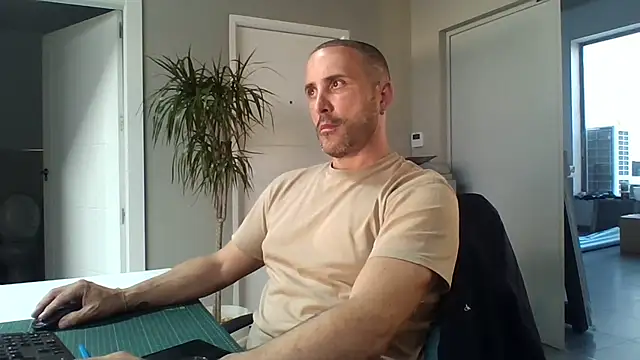 Lucas   81 online show from March 18, 2026, 5:58 pm