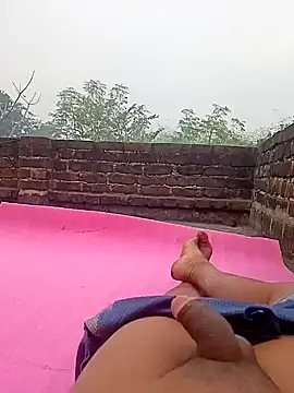 Snapshot of Tanker_95 chatting on December 21, 2024, 3:47 am Tanker 95 online show from December 21, 2024, 3:47 am