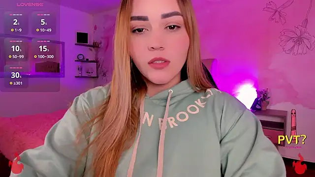 Snapshot of Lucia_star__ chatting on March 14, 2025, 2:53 am Lucia star online show from March 14, 2025, 2:53 am