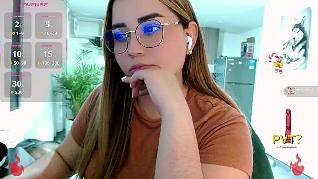 Snapshot of Lucia_star__ chatting on November 26, 2025, 2:11 am Lucia star online show from November 26, 2025, 2:11 am