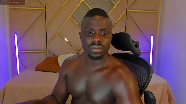 Latrellx7 online show from December 19, 2025, 2:48 am