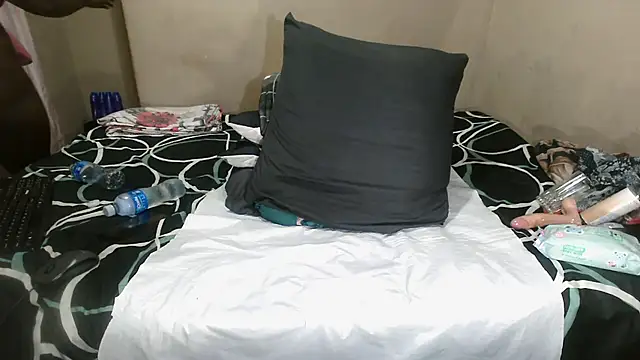 Snapshot of WetwetPussy31 chatting on February 21, 2025, 10:15 pm WetwetPussy31 online show from February 21, 2025, 10:15 pm