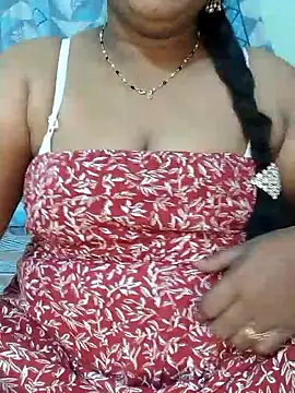 Snapshot of Indiandolly23 chatting on March 24, 2026, 3:56 pm Indiandolly23 online show from March 24, 2026, 3:56 pm