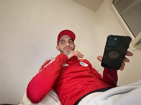 Rebeu313 online show from December 16, 2025, 4:55 pm