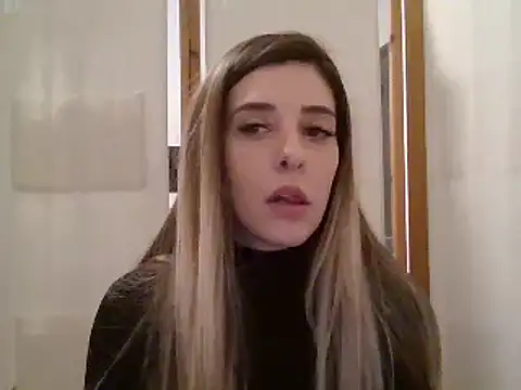 Snapshot of MissBella131 chatting on February 10, 2025, 8:31 pm MissBella131 online show from February 10, 2025, 8:31 pm