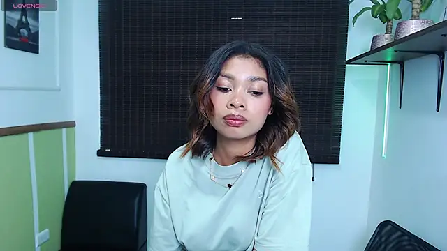 Snapshot of Perla_prg chatting on March 10, 2026, 7:18 pm Perla prg online show from March 10, 2026, 7:18 pm