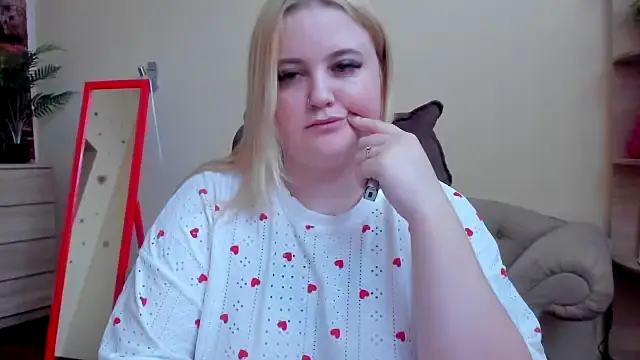 Doliss online show from November 19, 2025, 7:19 am