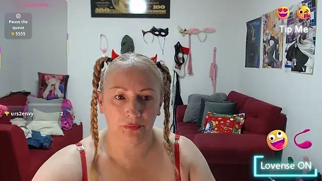 emperabigbootybigass online show from December 2, 2025, 12:22 am