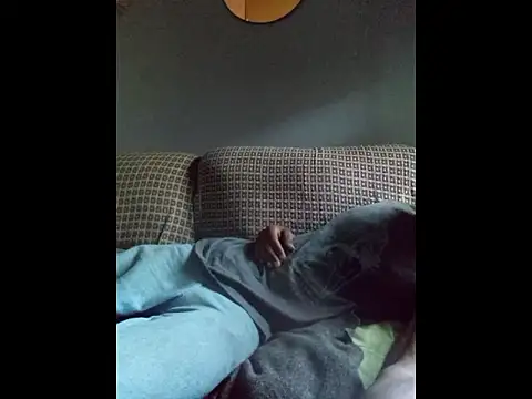 Snapshot of DevinToore chatting on March 22, 2026, 8:32 pm DevinToore online show from March 22, 2026, 8:32 pm