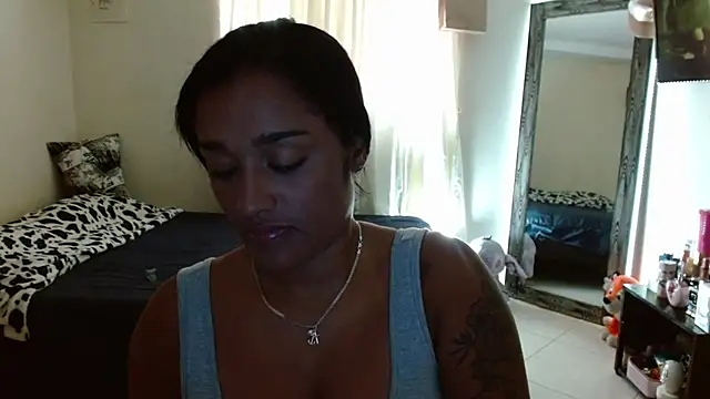 KatalinnaBrown online show from October 18, 2025, 3:36 pm