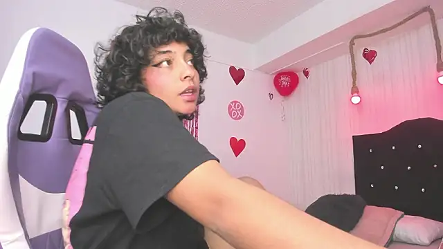 Snapshot of miku_katsuragi chatting on February 17, 2026, 3:04 am miku katsuragi online show from February 17, 2026, 3:04 am