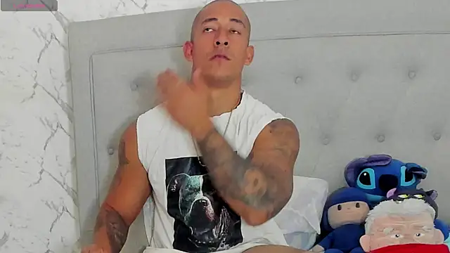 Snapshot of luigiferrara chatting on June 10, 2026, 9:05 pm luigiferrara online show from June 10, 2026, 9:05 pm