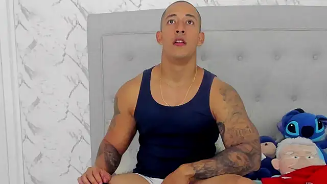 luigiferrara online show from February 25, 2026, 9:25 pm