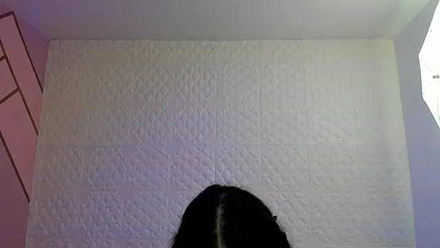 Violetaa diazz online show from October 31, 2025, 9:22 pm