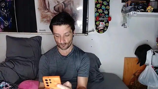 Snapshot of titclitcmndr chatting on January 30, 2025, 11:55 pm titclitcmndr online show from January 30, 2025, 11:55 pm