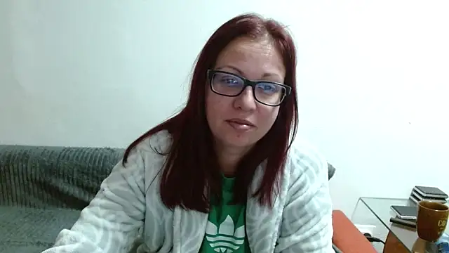 LadyHellene online show from December 22, 2025, 5:07 am